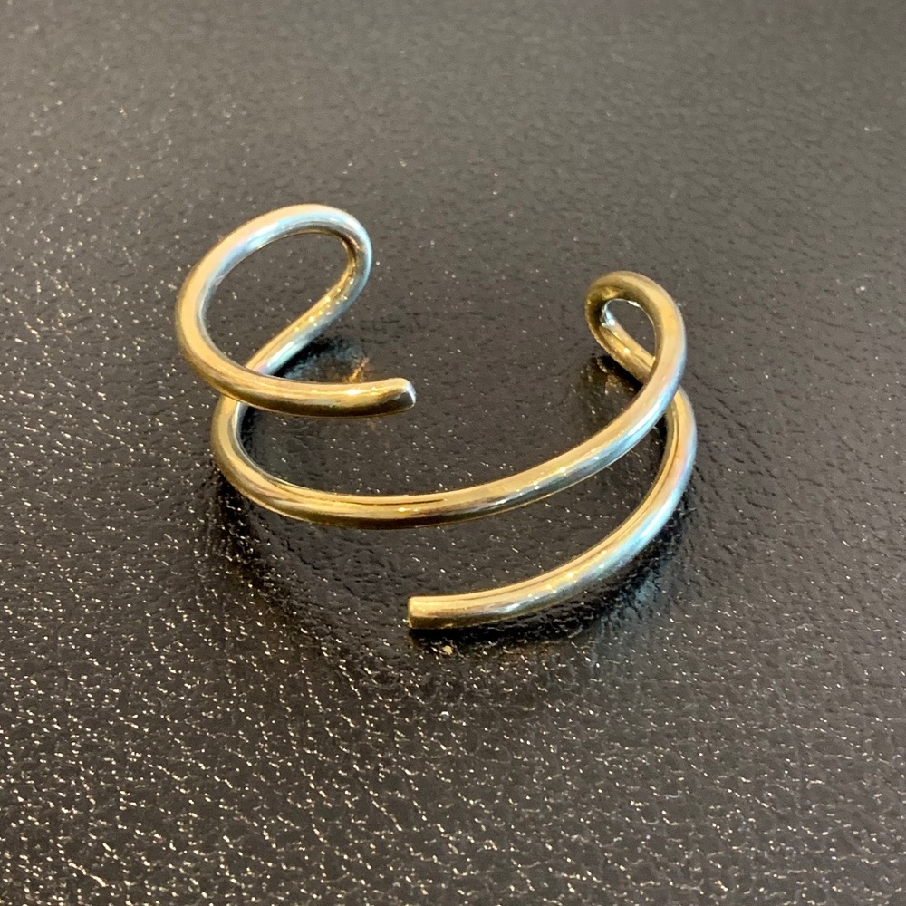 Half Saturn Cuff - Picture 4 of 5